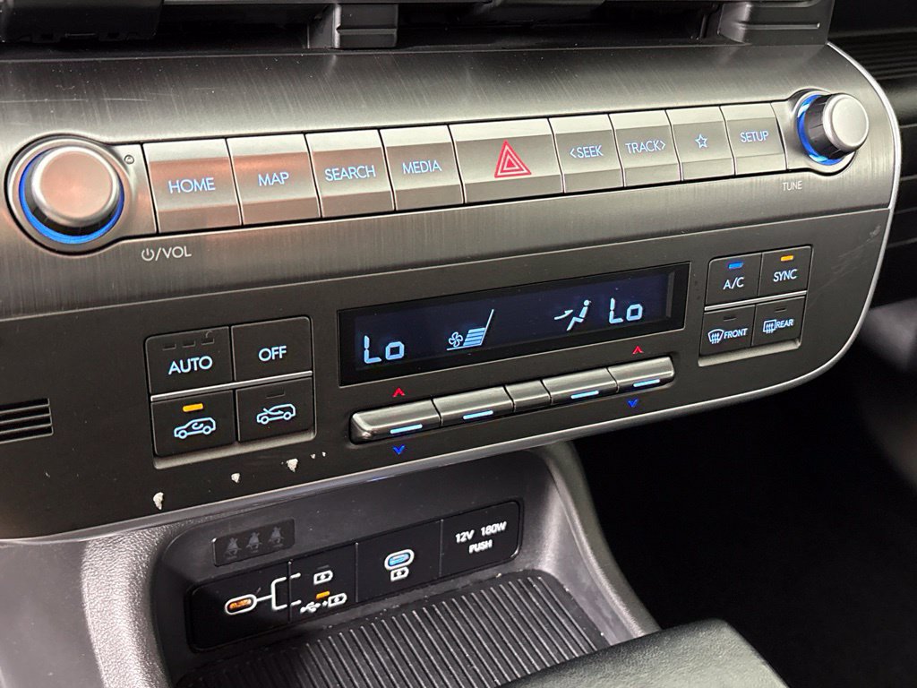 Used 2025 Hyundai Kona SEL FWD image 38
