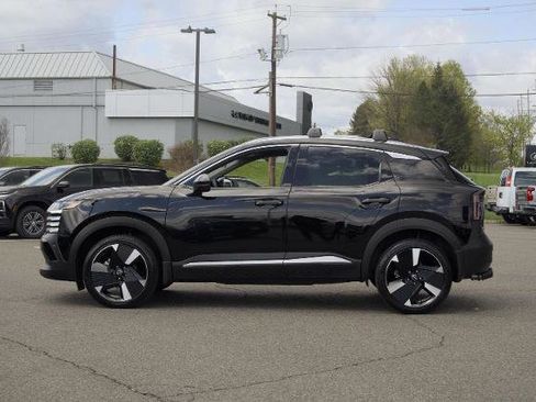 Used 2025 Nissan Kicks SR AWD/4WD image 7