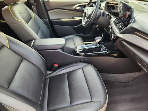 Certified 2025 Chevrolet Trax ACTIV w/ Driver Confidence Package FWD image 15