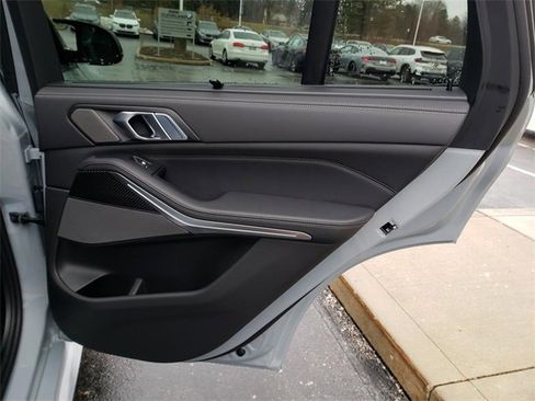 New 2026 BMW X5 M60i image 16