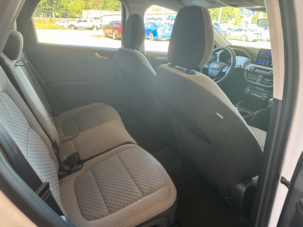 Certified 2021 Ford Escape SE w/ SE Sport Appearance Package FWD image 21