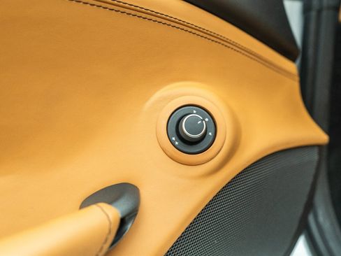 Used 2018 Ferrari 488 Spider image 70