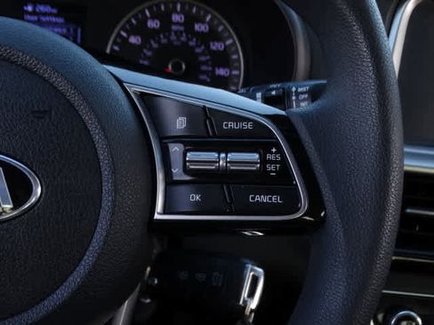 Used 2020 Kia Optima LX image 34