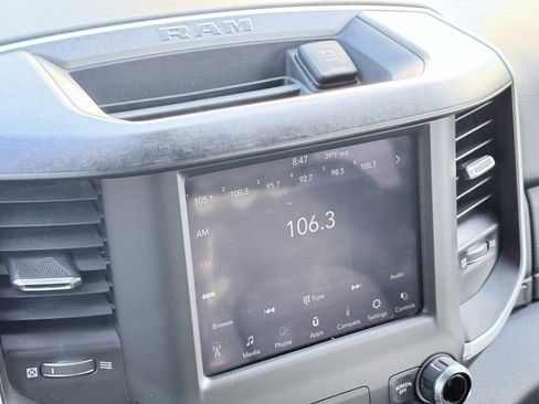 Used 2021 RAM 1500 Big Horn image 15