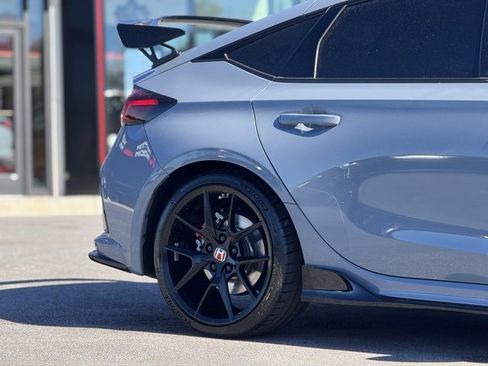 Used 2024 Honda Civic Type R image 5