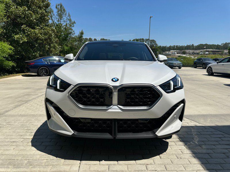 New 2026 BMW X2 xDrive28i w/ Technology Package AWD/4WD image 3