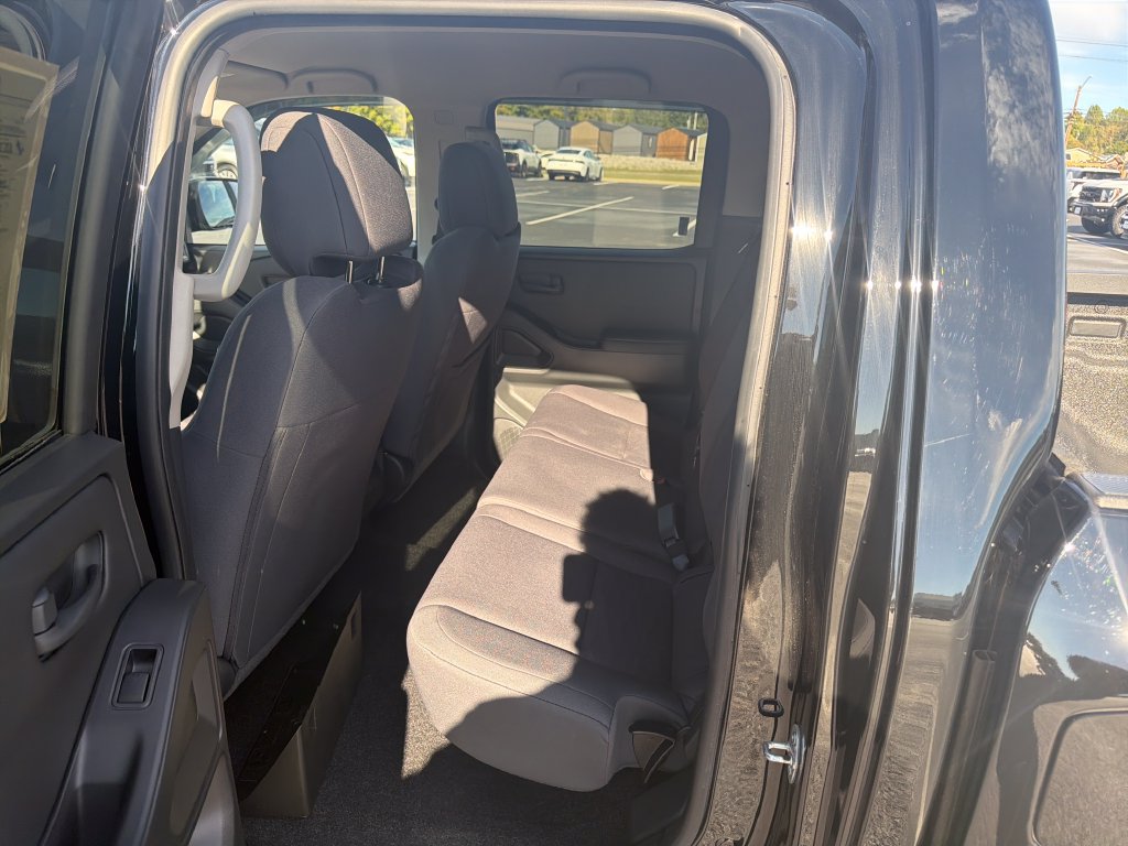 Used 2024 Nissan Frontier S AWD/4WD image 14