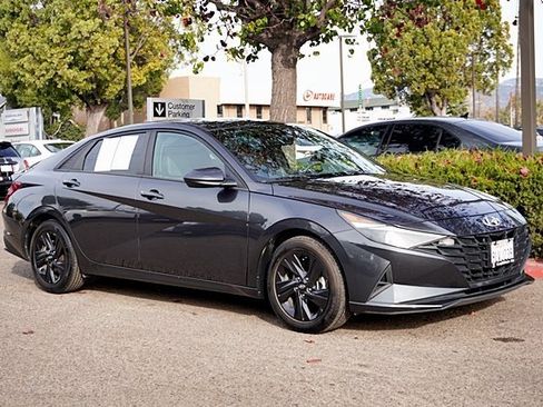 Used 2021 Hyundai Elantra SEL w/ Convenience Package image 6