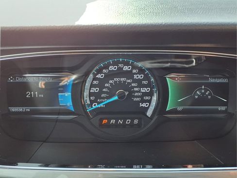 Used 2018 Ford Taurus SEL w/ Equipment Group 201A FWD image 15