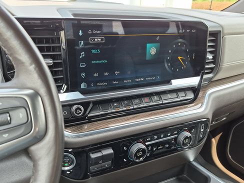 Certified 2023 Chevrolet Silverado 1500 LT Trail Boss w/ Convenience Package II AWD/4WD image 13