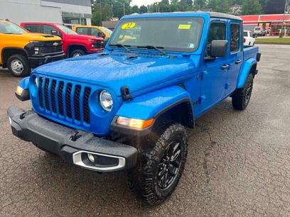 Used 2022 Jeep Gladiator Sport