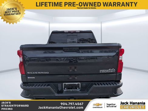 Certified 2022 Chevrolet Silverado 1500 High Country w/ Technology Package AWD/4WD image 4