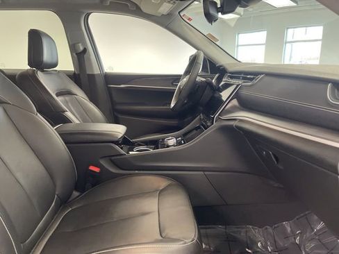 Used 2023 Jeep Grand Cherokee Limited w/ Trailer Tow Prep Group (B) image 29