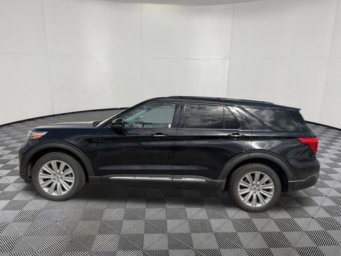 Used 2021 Ford Explorer Limited w/ Equipment Group 301A AWD/4WD image 13