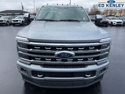 Used 2024 Ford F350 Platinum w/ FX4 Off-Road Package image 29