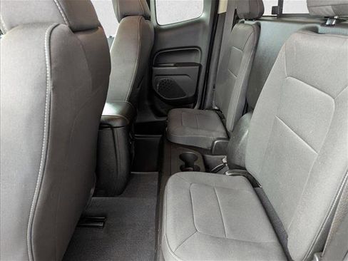 Used 2020 GMC Canyon SLE w/ Elevation Edition image 16