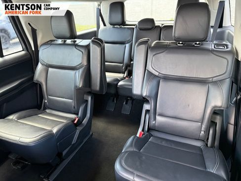 Used 2025 Ford Expedition Max Platinum AWD/4WD image 35