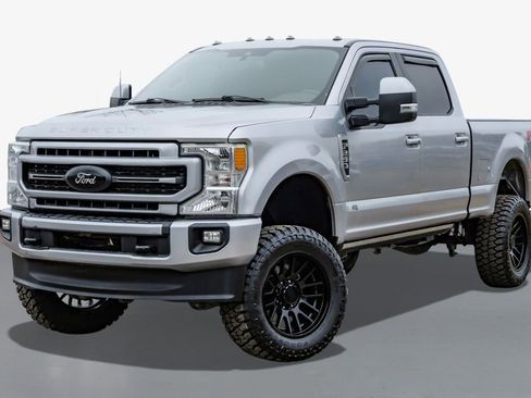 Used 2020 Ford F250 Lariat w/ Lariat Ultimate Package image 4