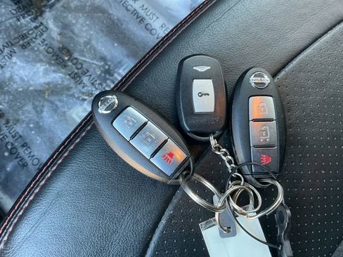 Used 2012 Nissan Rogue SL image 52