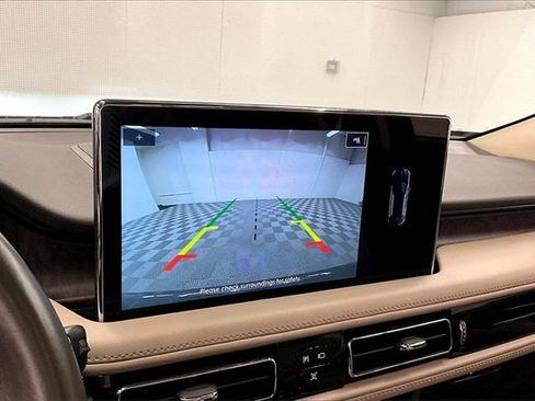 Used 2022 Lincoln Nautilus Reserve w/ Monochromatic Package image 26