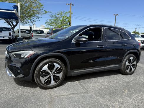 Used 2025 Mercedes-Benz GLA 250 image 9