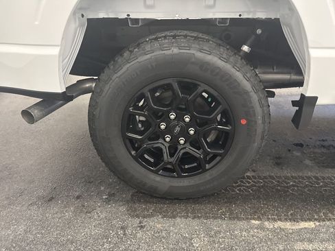 New 2026 Ford F150 XLT w/ Equipment Group 302A MID image 15