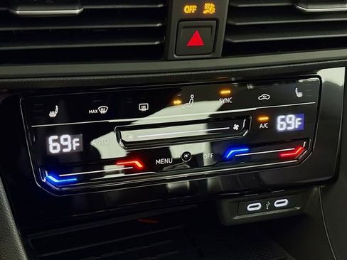 New 2026 Volkswagen Jetta SE image 16