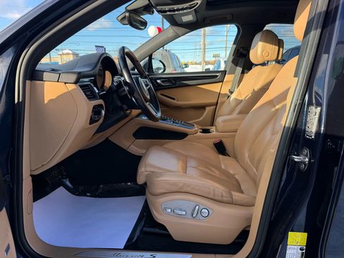 Used 2018 Porsche Macan S image 19