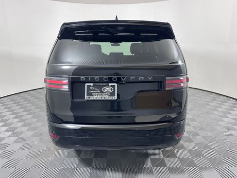 Used 2024 Land Rover Discovery Dynamic SE image 8