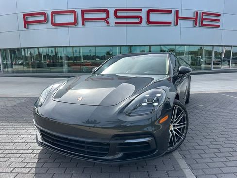 Used 2018 Porsche Panamera image 1
