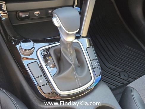 New 2026 Kia Seltos S FWD image 19