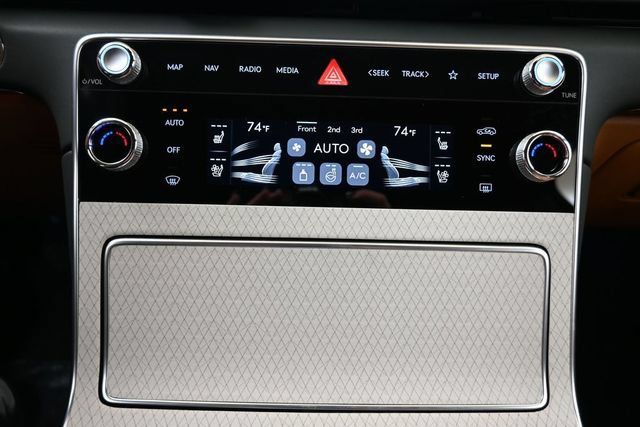 Used 2026 Genesis GV80 3.5T Prestige AWD/4WD image 34