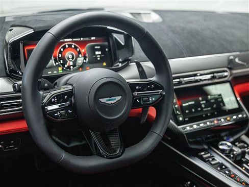 Used 2025 Aston Martin Vanquish RWD image 3