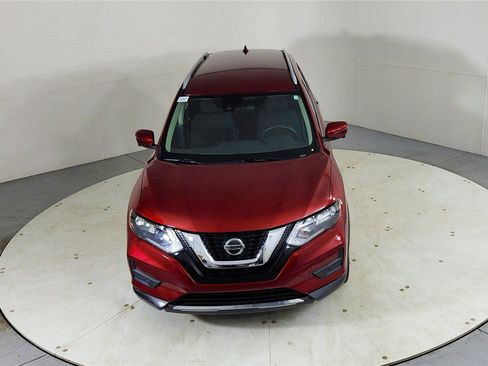 Used 2019 Nissan Rogue SV w/ Premium Package image 14