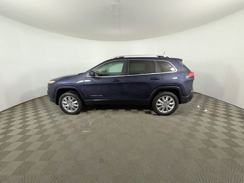 Used 2016 Jeep Cherokee Limited image 14
