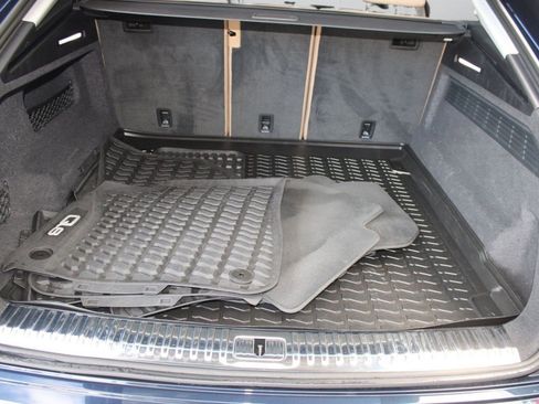 Used 2024 Audi Q8 Premium Plus image 29