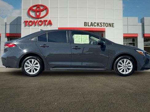 Certified 2023 Toyota Corolla LE w/ LE Convenience Package FWD image 2