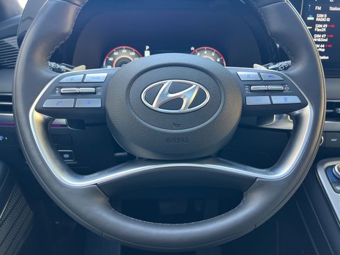 Used 2025 Hyundai Palisade Calligraphy FWD image 24