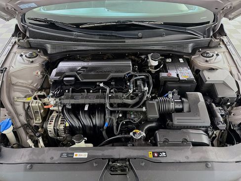 Used 2024 Hyundai Elantra SEL w/ Convenience Package FWD image 32