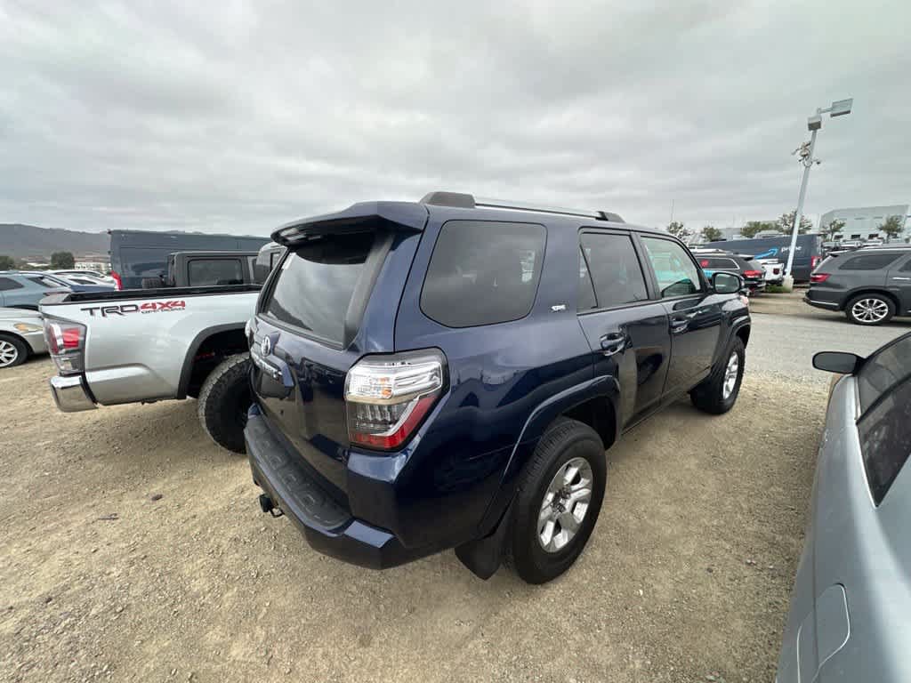Used 2022 Toyota 4Runner SR5 Premium w/ Moonroof Package AWD/4WD image 2