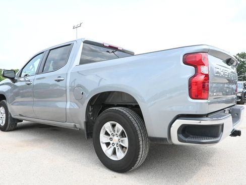 Used 2025 Chevrolet Silverado 1500 LT RWD image 2