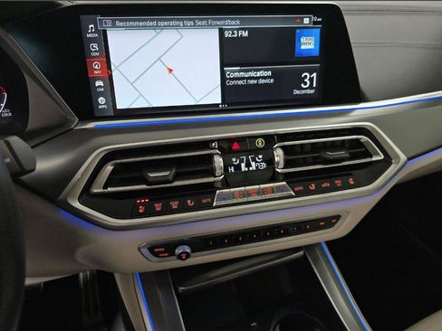 Used 2022 BMW X5 M50i w/ Executive Package image 5