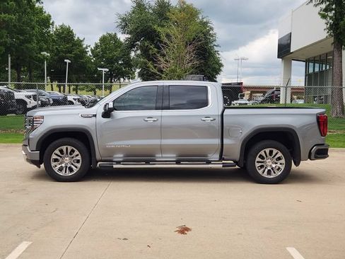 Used 2024 GMC Sierra 1500 Denali w/ Technology Package AWD/4WD image 4