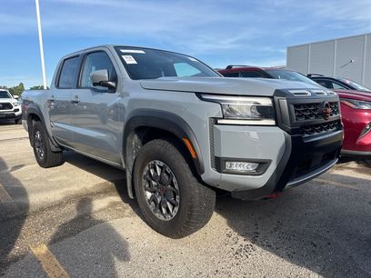 Used 2025 Nissan Frontier PRO-4X w/ Pro Convenience Package