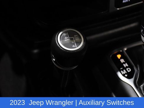 Used 2023 Jeep Wrangler Unlimited Sahara image 29