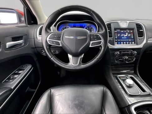 Used 2020 Chrysler 300 Touring L w/ 300 Premium Group RWD image 5