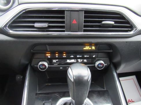 Used 2023 MAZDA CX-9 Touring image 22