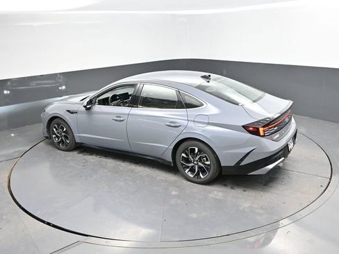 Used 2025 Hyundai Sonata SEL FWD image 40