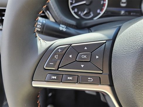 New 2025 Nissan Sentra SR w/ Trunk Package image 24