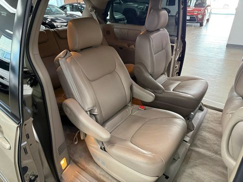 Used 2006 Toyota Sienna XLE Limited FWD image 15